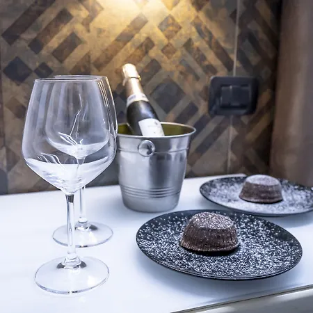 Pompei Valley Boutique Hotel 3* פומפיי