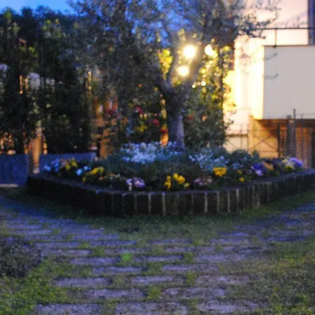 Отель Valley 3*